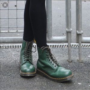 المشعة البراز براعة dr martens 1460 smooth green - sibaspreciclean.com